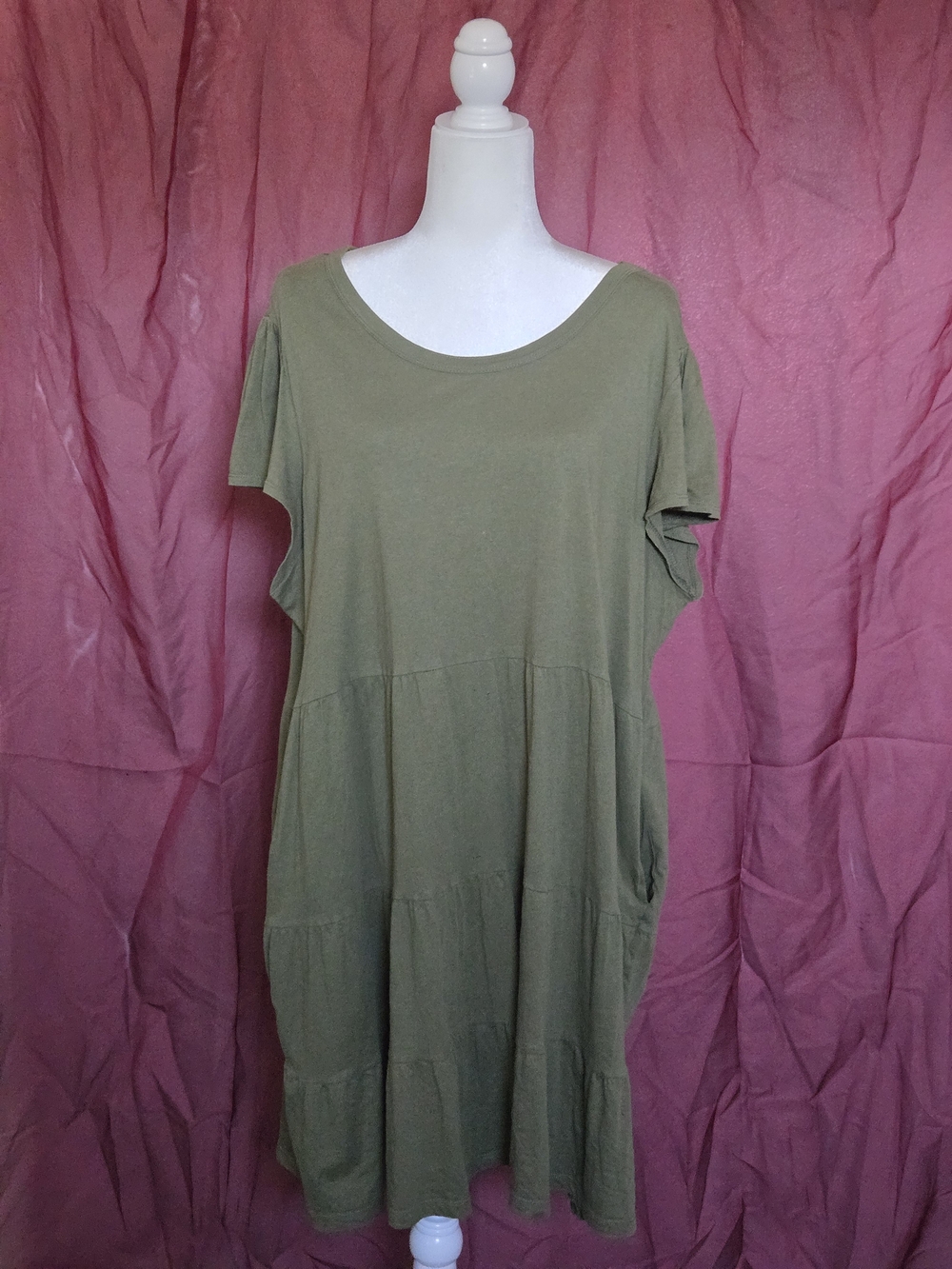 Time and Tru Olive Green Tiered Scoop Neck Midi Dress